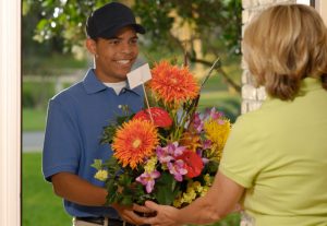 Get the exclusive service of online flower delivery during the midnight