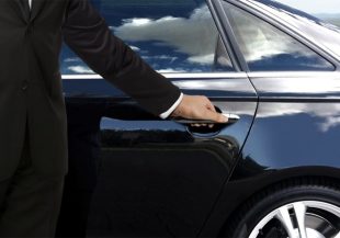 Top 3 Things to Look For in a Luxury Airport Transfer Service