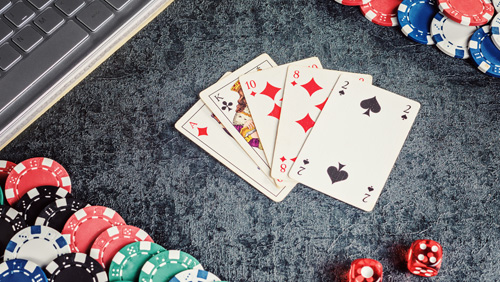 PokerTracker4 adalah versi terbaru dari perangkat lunak program pelatihan poker online ini.
