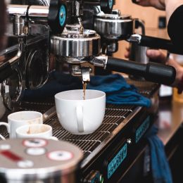 Wie vermeidet man einen kostspieligen Reparaturservice für Kaffeemaschinen Berlin?